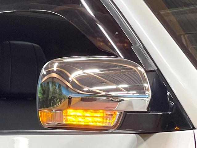 パジェロ ショート VR-II サンルーフ SDナビ バックカメラ クルーズコントロール パワーシート シートヒーター 禁煙車 HIDヘッド ETC 純正18インチアルミ Bluetooth再生 オートマティックハイビーム(45枚目)