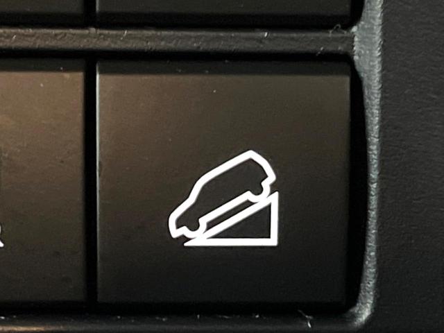 ランドクルーザー70 AX 登録済未使用車 セーフティセンス バックモニター クルーズコントロール 電動デフロック ハーフレザーシート LEDヘッド LEDフォグ ウッドコンビステアリング オートマティックハイビーム(5枚目)