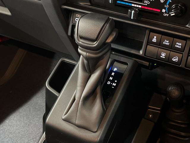 ランドクルーザー70 AX 登録済未使用車 セーフティセンス バックモニター クルーズコントロール 電動デフロック ハーフレザーシート LEDヘッド LEDフォグ ウッドコンビステアリング オートマティックハイビーム(22枚目)