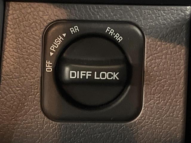 ランドクルーザー70 AX 登録済未使用車 セーフティセンス バックモニター クルーズコントロール 電動デフロック ハーフレザーシート LEDヘッド LEDフォグ ウッドコンビステアリング オートマティックハイビーム(30枚目)