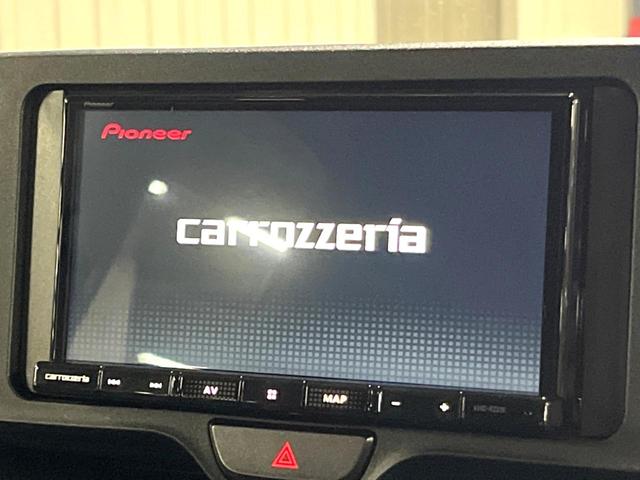 ヤリスクロス Ｘ　禁煙車　純正ナビ　バックカメラ　セーフティセンス　レーダークルーズ　Ｂｌｕｅｔｏｏｔｈ　ＥＴＣ　クリアランスソナー　ステアリングスイッチ　オートブレーキホールド　オートマチックハイビーム（3枚目）