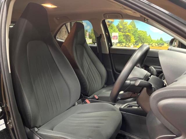 ヤリスクロス Ｘ　禁煙車　純正ナビ　バックカメラ　セーフティセンス　レーダークルーズ　Ｂｌｕｅｔｏｏｔｈ　ＥＴＣ　クリアランスソナー　ステアリングスイッチ　オートブレーキホールド　オートマチックハイビーム（8枚目）