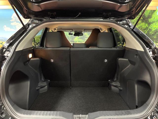 ヤリスクロス Ｘ　禁煙車　純正ナビ　バックカメラ　セーフティセンス　レーダークルーズ　Ｂｌｕｅｔｏｏｔｈ　ＥＴＣ　クリアランスソナー　ステアリングスイッチ　オートブレーキホールド　オートマチックハイビーム（10枚目）