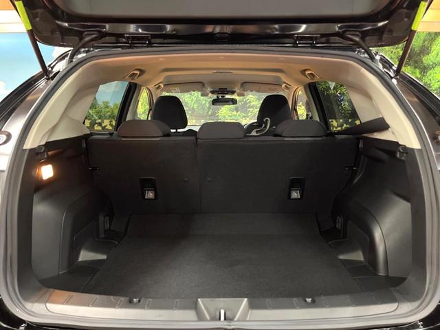 ＸＶ １．６ｉ－Ｌ　アイサイト　８型ナビ　バックカメラ　フルセグＴＶ　アイサイト　レーダークルーズ　Ｂｌｕｅｔｏｏｔｈ再生　ＥＴＣ２．０　純正１７インチアルミ　車線逸脱警報　オートライト　オートブレーキホールド　オートエアコン（11枚目）