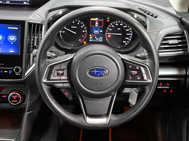 ＸＶ １．６ｉ－Ｌ　アイサイト　８型ナビ　バックカメラ　フルセグＴＶ　アイサイト　レーダークルーズ　Ｂｌｕｅｔｏｏｔｈ再生　ＥＴＣ２．０　純正１７インチアルミ　車線逸脱警報　オートライト　オートブレーキホールド　オートエアコン（12枚目）