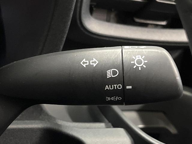 シエンタ ハイブリッドＺ　両側電動ドア　全周囲カメラ　衝突被害軽減システム　レーダークルーズ　禁煙車　ドラレコ　コーナーセンサー　スマートキー　ＬＥＤヘッド　ビルトインＥＴＣ　純正１５インチアルミ　オートハイビーム（30枚目）