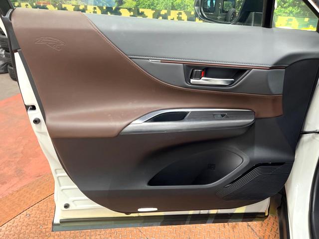 ハリアー Z 禁煙車 JBL 12型ナビ 全周囲カメラ デジタルインナーミラー 電動リアゲート ブラウン内装 レーダークルーズ セーフティセンス LEDヘッド 純正18インチアルミ クリアランスソナー パワーシート(52枚目)