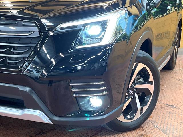 フォレスター アドバンス　視界拡張　８型ナビ　バックカメラ　ルーフレール　アイサイト　スマートリヤビューミラー　レーダークルーズ　禁煙車　シートヒーター　パワーシート　ＬＥＤヘッド　Ｂｌｕｅｔｏｏｔｈ再生　クリアランスソナー（12枚目）