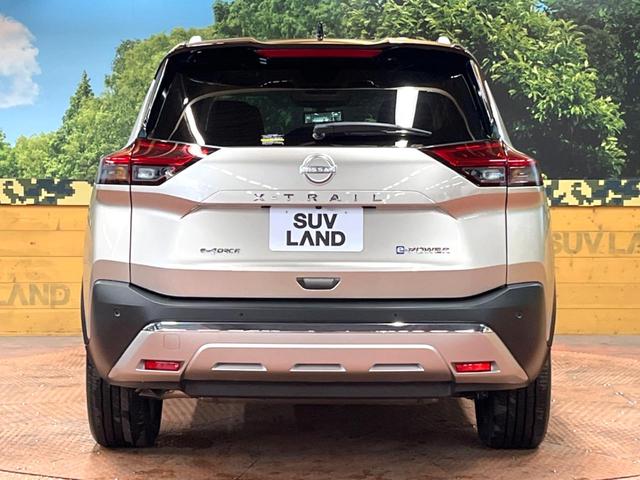 エクストレイル G e-4ORCE 禁煙車 12型ナビ 全周囲カメラ インテリジェントルームミラー タンナッパ革シート パワーバックドア プロパイロット AC100V電源 シートヒーター ステアリングヒーター シルバールーフレール(15枚目)