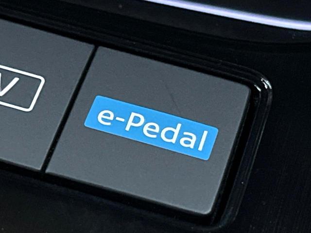 エクストレイル G e-4ORCE 禁煙車 12型ナビ 全周囲カメラ インテリジェントルームミラー タンナッパ革シート パワーバックドア プロパイロット AC100V電源 シートヒーター ステアリングヒーター シルバールーフレール(26枚目)