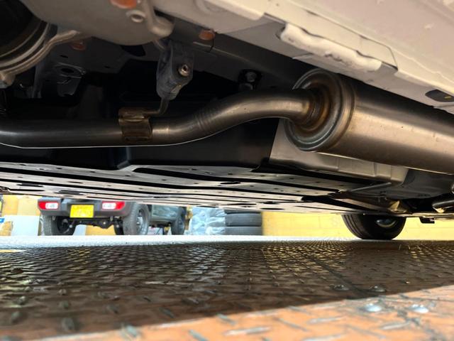 フリード e:HEVエアー EX 登録済未使用車 11型ナビ 両側電動ドア 後席ウォークスルー ブラインドスポットモニター シートヒーター レーダークルーズ バックカメラ 純正15インチアルミ LEDヘッド クリアランスソナー(37枚目)