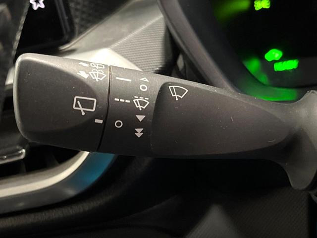 ロッキー プレミアムG HEV モデリスタエアロ 9型ナビ 全周囲カメラ アダプティブクルーズコントロール 衝突軽減 車線逸脱防止 コーナーセンサー シートヒーター 100V電源 シーケンシャルウィンカー Bluetooth(29枚目)