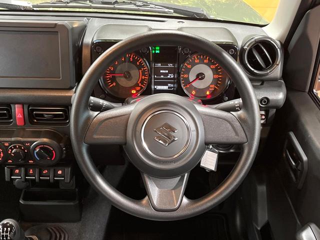 ジムニー ＸＧ　届出済未使用車　４ＷＤ　５ＭＴ　スズキセーフティサポート　車線逸脱警報　コーナーセンサー　オートライト　ダウンヒルアシスト　横滑り防止装置　キーレスキー　盗難防止装置　アイドリングストップ（11枚目）