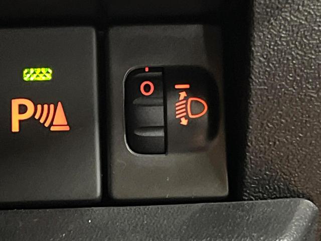 ジムニー ＸＧ　届出済未使用車　４ＷＤ　５ＭＴ　スズキセーフティサポート　車線逸脱警報　コーナーセンサー　オートライト　ダウンヒルアシスト　横滑り防止装置　キーレスキー　盗難防止装置　アイドリングストップ（37枚目）