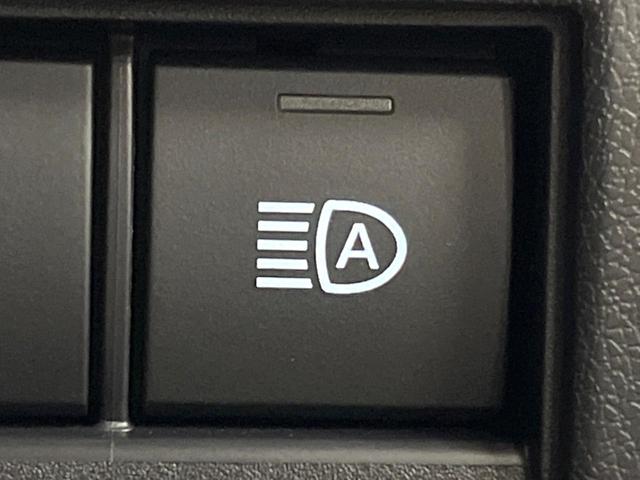 アルファード Ｚ　モデリスタエアロ　ムーンルーフ　後席モニター　１４型ナビ　全周囲カメラ　シグネチャーイルミブレード　両側電動ドア　レーダークルーズ　ブラインドスポットモニター　禁煙車　電動リアゲート　レザーシート（40枚目）