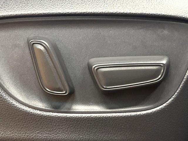 アルファード Ｚ　モデリスタエアロ　ムーンルーフ　後席モニター　１４型ナビ　全周囲カメラ　シグネチャーイルミブレード　両側電動ドア　レーダークルーズ　ブラインドスポットモニター　禁煙車　電動リアゲート　レザーシート（42枚目）