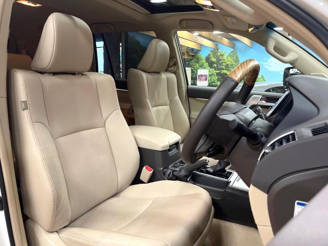 ランドクルーザープラド ＴＸ　Ｌパッケージ　サンルーフ　メーカーナビ　全周囲カメラ　７人乗り　ブラインドスポットモニター　ブラックルーフレール　フルセグＴＶ　禁煙車　シートエアコン　セーフティセンス　レーダークルーズ　クリアランスソナー　ＥＴＣ（8枚目）