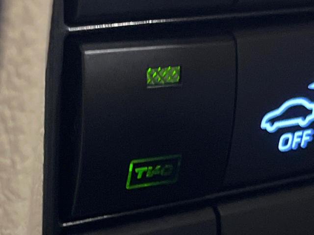 ランドクルーザープラド ＴＸ　Ｌパッケージ　サンルーフ　メーカーナビ　全周囲カメラ　７人乗り　ブラインドスポットモニター　ブラックルーフレール　フルセグＴＶ　禁煙車　シートエアコン　セーフティセンス　レーダークルーズ　クリアランスソナー　ＥＴＣ（31枚目）