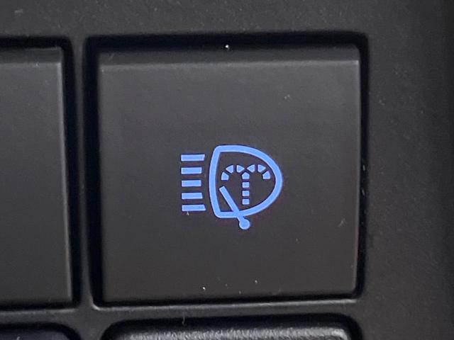 ランドクルーザープラド ＴＸ　Ｌパッケージ　サンルーフ　メーカーナビ　全周囲カメラ　７人乗り　ブラインドスポットモニター　ブラックルーフレール　フルセグＴＶ　禁煙車　シートエアコン　セーフティセンス　レーダークルーズ　クリアランスソナー　ＥＴＣ（44枚目）