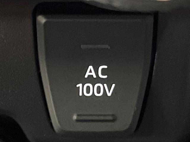 ＲＡＶ４ ハイブリッドＸ　４ＷＤ　禁煙車　８型ディスプレイ　バックカメラ　フルセグ　ＡＣ１００Ｖ電源　セーフティセンス　レーダークルーズ　クリアランスソナー　純正１７アルミ　ＬＥＤヘッド　ルーフレール　ＥＴＣ　オートハイビーム（6枚目）