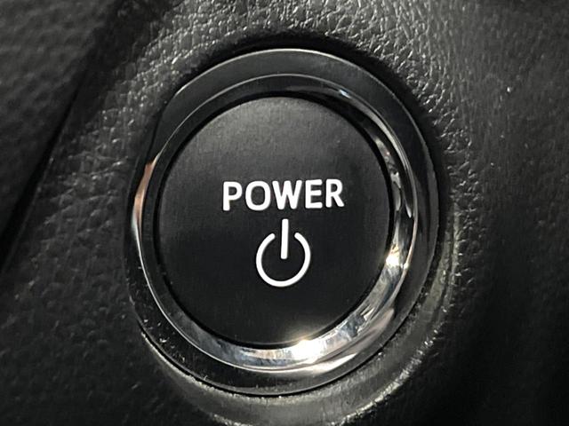 ＲＡＶ４ ハイブリッドＸ　４ＷＤ　禁煙車　８型ディスプレイ　バックカメラ　フルセグ　ＡＣ１００Ｖ電源　セーフティセンス　レーダークルーズ　クリアランスソナー　純正１７アルミ　ＬＥＤヘッド　ルーフレール　ＥＴＣ　オートハイビーム（30枚目）