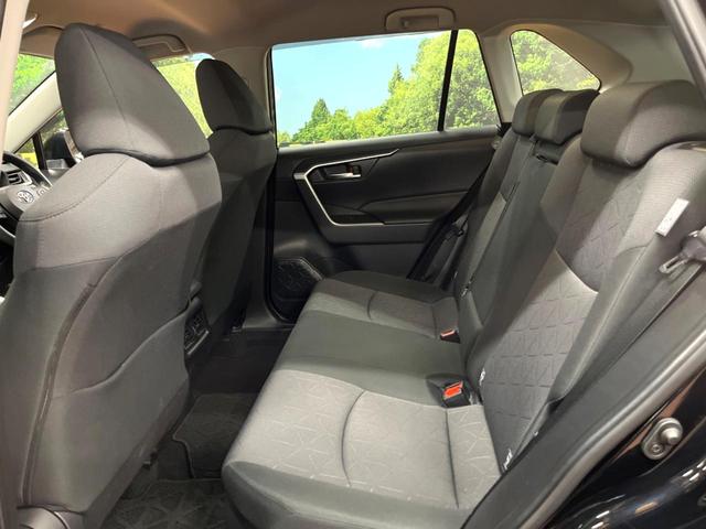 ＲＡＶ４ ハイブリッドＸ　４ＷＤ　禁煙車　８型ディスプレイ　バックカメラ　フルセグ　ＡＣ１００Ｖ電源　セーフティセンス　レーダークルーズ　クリアランスソナー　純正１７アルミ　ＬＥＤヘッド　ルーフレール　ＥＴＣ　オートハイビーム（39枚目）