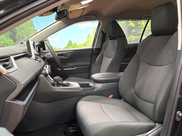 ＲＡＶ４ ハイブリッドＸ　４ＷＤ　禁煙車　８型ディスプレイ　バックカメラ　フルセグ　ＡＣ１００Ｖ電源　セーフティセンス　レーダークルーズ　クリアランスソナー　純正１７アルミ　ＬＥＤヘッド　ルーフレール　ＥＴＣ　オートハイビーム（41枚目）