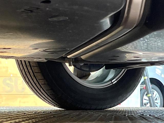 ＲＡＶ４ ハイブリッドＸ　４ＷＤ　禁煙車　８型ディスプレイ　バックカメラ　フルセグ　ＡＣ１００Ｖ電源　セーフティセンス　レーダークルーズ　クリアランスソナー　純正１７アルミ　ＬＥＤヘッド　ルーフレール　ＥＴＣ　オートハイビーム（42枚目）