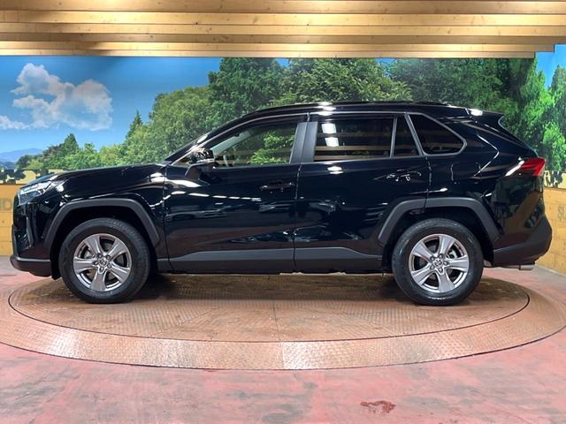 ＲＡＶ４ ハイブリッドＸ　４ＷＤ　禁煙車　８型ディスプレイ　バックカメラ　フルセグ　ＡＣ１００Ｖ電源　セーフティセンス　レーダークルーズ　クリアランスソナー　純正１７アルミ　ＬＥＤヘッド　ルーフレール　ＥＴＣ　オートハイビーム（49枚目）