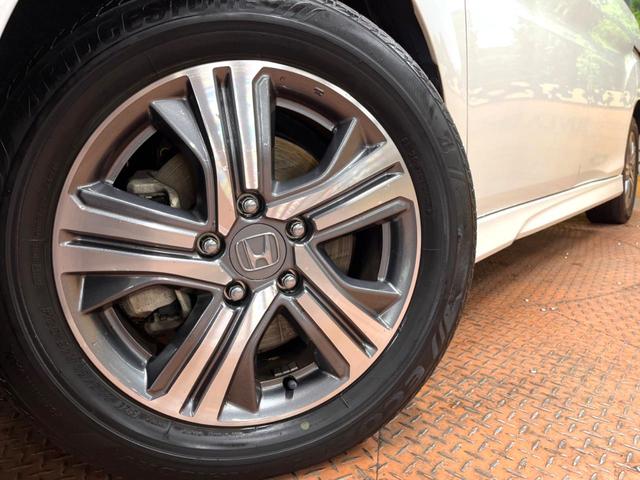 ステップワゴンスパーダ スパーダハイブリッド　Ｇ・ＥＸ　ホンダセンシング　禁煙車　後席モニター　９型ナビ　全周囲カメラ　両側電動ドア　ホンダセンシング　シートヒーター　ＡＣ１００Ｖ電源　わくわくゲート　レーダークルーズ　純正１６インチアルミ　ＬＥＤヘッド　フルセグ　ＥＴＣ（13枚目）