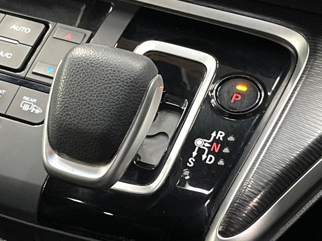 ステップワゴンスパーダ スパーダハイブリッド　Ｇ・ＥＸ　ホンダセンシング　禁煙車　後席モニター　９型ナビ　全周囲カメラ　両側電動ドア　ホンダセンシング　シートヒーター　ＡＣ１００Ｖ電源　わくわくゲート　レーダークルーズ　純正１６インチアルミ　ＬＥＤヘッド　フルセグ　ＥＴＣ（33枚目）