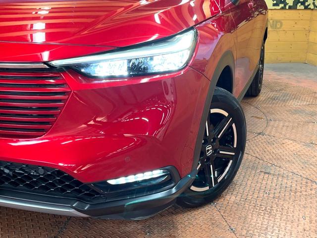 ヴェゼル ｅ：ＨＥＶ　Ｘ　禁煙車　純正ナビ　パドルシフト　バックカメラ　ビルドインＥＴＣ　アダプティブクルーズコントロール　衝突被害軽減システム　ドラレコ　スマートキー　ＬＥＤヘッド　純正１６インチアルミ　オートハイビーム（13枚目）