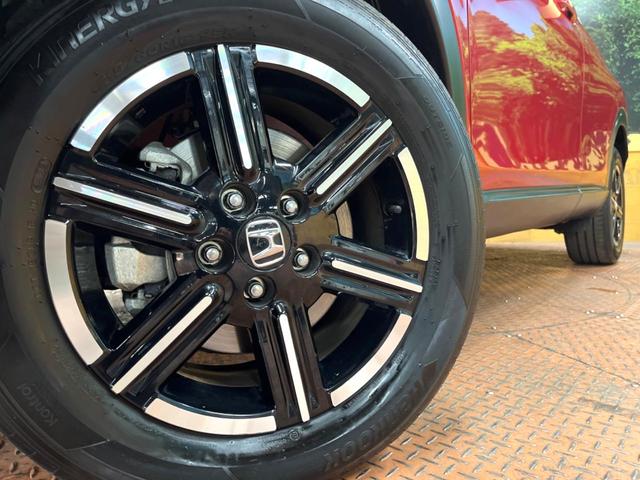 ヴェゼル ｅ：ＨＥＶ　Ｘ　禁煙車　純正ナビ　パドルシフト　バックカメラ　ビルドインＥＴＣ　アダプティブクルーズコントロール　衝突被害軽減システム　ドラレコ　スマートキー　ＬＥＤヘッド　純正１６インチアルミ　オートハイビーム（14枚目）