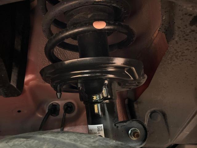 ヴェゼル ｅ：ＨＥＶ　Ｘ　禁煙車　純正ナビ　パドルシフト　バックカメラ　ビルドインＥＴＣ　アダプティブクルーズコントロール　衝突被害軽減システム　ドラレコ　スマートキー　ＬＥＤヘッド　純正１６インチアルミ　オートハイビーム（21枚目）