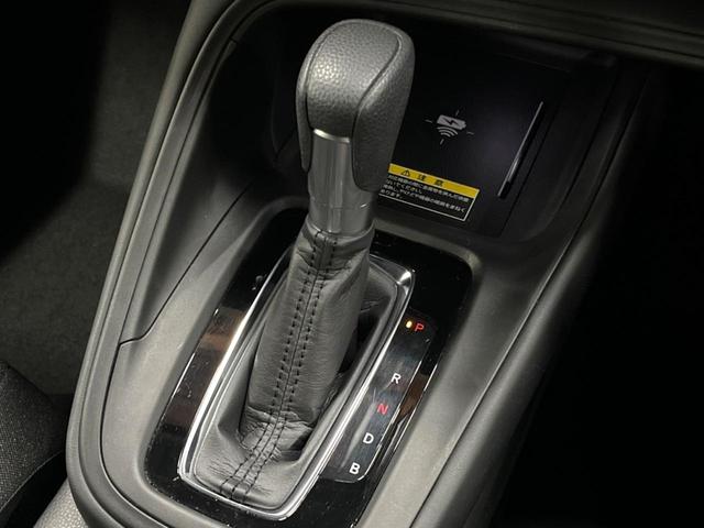 ヴェゼル ｅ：ＨＥＶ　Ｘ　禁煙車　純正ナビ　パドルシフト　バックカメラ　ビルドインＥＴＣ　アダプティブクルーズコントロール　衝突被害軽減システム　ドラレコ　スマートキー　ＬＥＤヘッド　純正１６インチアルミ　オートハイビーム（28枚目）