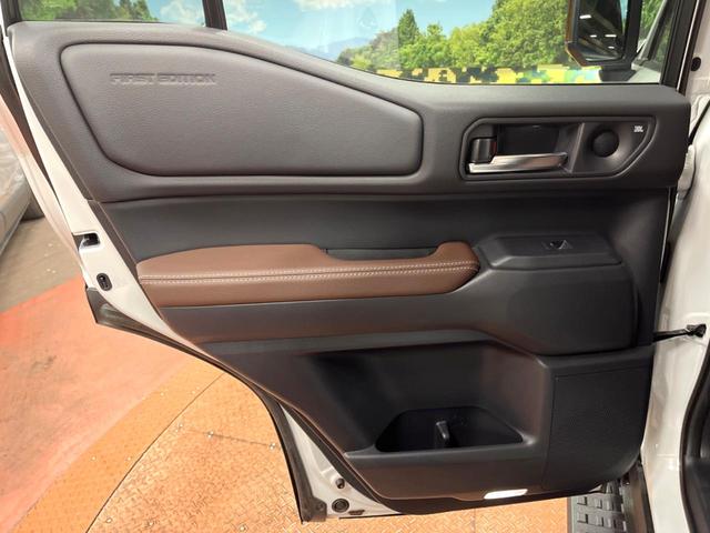 ランドクルーザー250 ZXファーストエディション サンルーフ 12型ナビ 全周囲カメラ JBL 7人乗 モデリスタリアスポイラー フェンダーガーニッシュ 丸目LEDヘッド チームメイト セーフティセンス デジタルインナーミラー レーダークルーズ(67枚目)