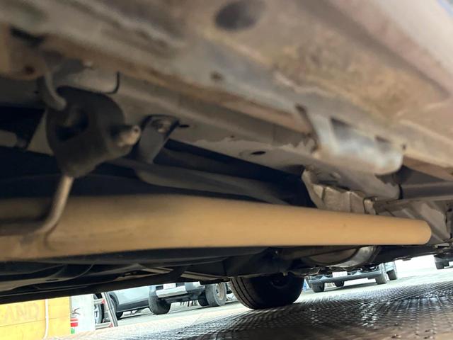 フリード Ｇ　ジャストセレクション　禁煙車　電動スライドドア　ウォークスルー　ＨＩＤヘッド　オートエアコン　ＣＤ　衝突安全ボディ　オートライト　電動格納ミラー（21枚目）