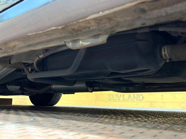 フリード Ｇ　ジャストセレクション　禁煙車　電動スライドドア　ウォークスルー　ＨＩＤヘッド　オートエアコン　ＣＤ　衝突安全ボディ　オートライト　電動格納ミラー（22枚目）