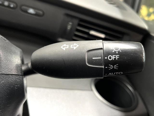 フリード Ｇ　ジャストセレクション　禁煙車　電動スライドドア　ウォークスルー　ＨＩＤヘッド　オートエアコン　ＣＤ　衝突安全ボディ　オートライト　電動格納ミラー（27枚目）