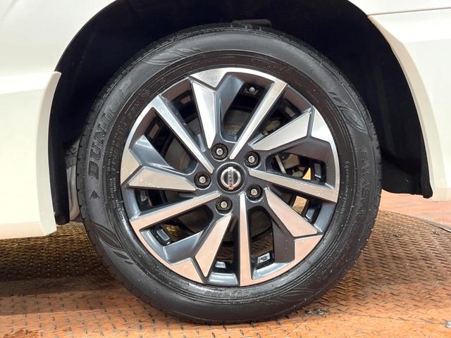 セレナ ハイウェイスターＶ　両側電動スライドドア　純正１１型ナビ　フリップダウンモニター　全周囲カメラ　エマージェンシーブレーキ　プロパイロット　禁煙車　ＬＥＤヘッドライト　インテリジェントパーキングアシスト　Ｂｌｕｅｔｏｏｔｈ（26枚目）