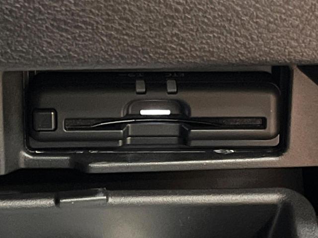 セレナ ハイウェイスターＶ　両側電動スライドドア　純正１１型ナビ　フリップダウンモニター　全周囲カメラ　エマージェンシーブレーキ　プロパイロット　禁煙車　ＬＥＤヘッドライト　インテリジェントパーキングアシスト　Ｂｌｕｅｔｏｏｔｈ（51枚目）