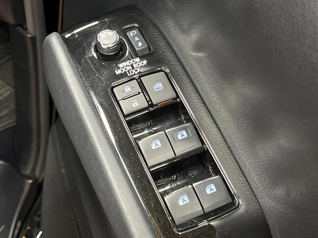 アルファード 2.5S タイプゴールド サンルーフ 純正9型ナビ 両側電動スライドドア バックカメラ トヨタセーフティセンス 禁煙車 パワーバックドア デジタルインナーミラー ドライブレコーダー レーダークルーズ オートライト ETC(40枚目)