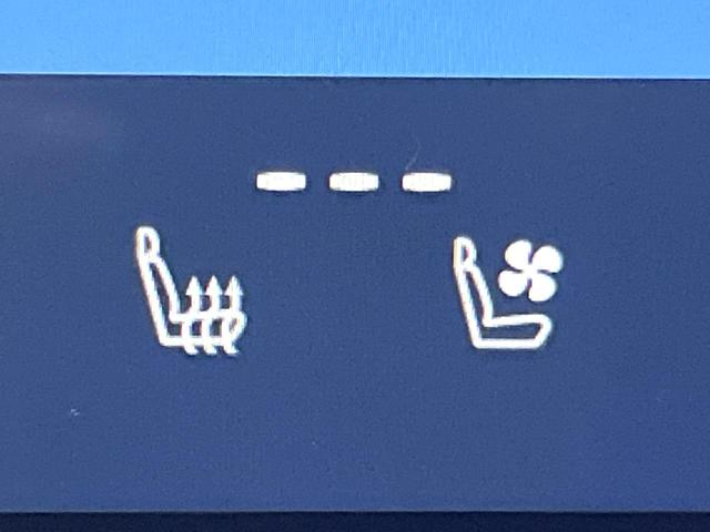 NX NX450h+ Fスポーツ TRDエアロ 14型ナビ 全周囲カメラ デジタルインナーミラー 禁煙車 ブラインドスポットモニター シートベンチレーション シートヒーター 3眼LEDヘッド 純正20インチアルミ ステアリングヒーター(7枚目)