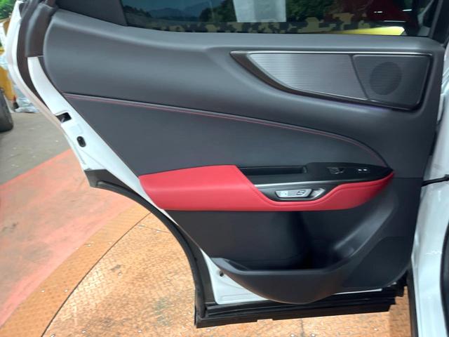 NX NX450h+ Fスポーツ TRDエアロ 14型ナビ 全周囲カメラ デジタルインナーミラー 禁煙車 ブラインドスポットモニター シートベンチレーション シートヒーター 3眼LEDヘッド 純正20インチアルミ ステアリングヒーター(54枚目)