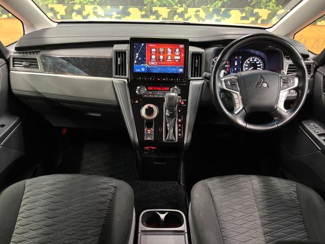 デリカD:5 アーバンギア Pエディション 禁煙車 4WD ディーゼル(軽油) 両側電動ドア 純正SDナビ 後席モニター サイドステップ ETC レーダークルーズ 電動リアゲート パワーシート ドラレコ コーナーセンサー スマートキー(2枚目)