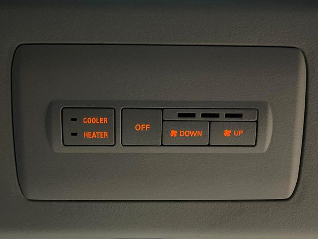 デリカD:5 アーバンギア Pエディション 禁煙車 4WD ディーゼル(軽油) 両側電動ドア 純正SDナビ 後席モニター サイドステップ ETC レーダークルーズ 電動リアゲート パワーシート ドラレコ コーナーセンサー スマートキー(48枚目)