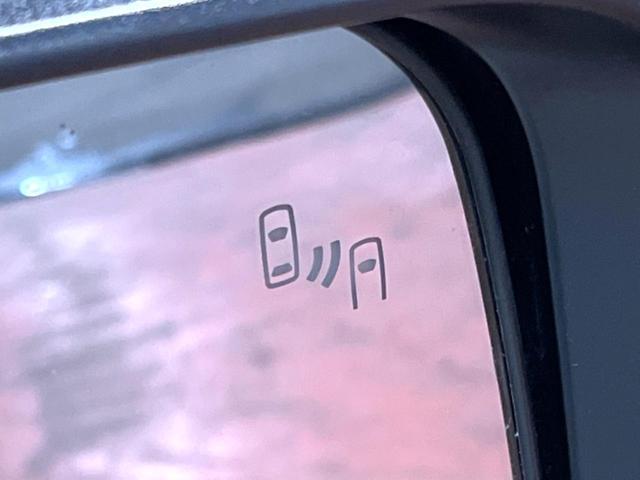 デリカD:5 アーバンギア Pエディション 禁煙車 4WD ディーゼル(軽油) 両側電動ドア 純正SDナビ 後席モニター サイドステップ ETC レーダークルーズ 電動リアゲート パワーシート ドラレコ コーナーセンサー スマートキー(59枚目)