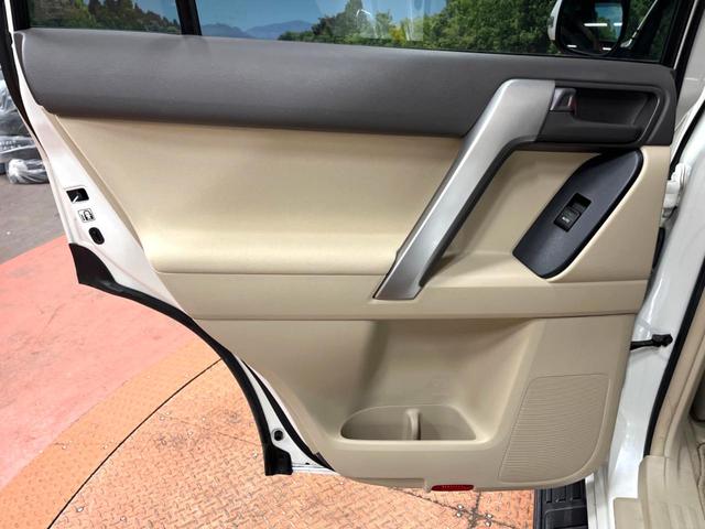 ランドクルーザープラド TX 禁煙車 9型ナビ バックカメラ セーフティセンス レーダークルーズ レーンアシスト コーナーセンサー LEDヘッド ETC オートハイビーム オートエアコン フルセグ Bluetooth接続(30枚目)