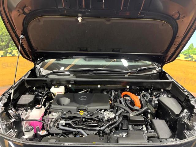 RAV4 ハイブリッドアドベンチャー パノラマルーフ 10型ナビ 全周囲カメラ デジタルインナーミラー パワーバックドア 禁煙車 ブラインドスポットモニター シートベンチレーション ステアリングヒーター 純正19インチアルミ パワーシート(18枚目)