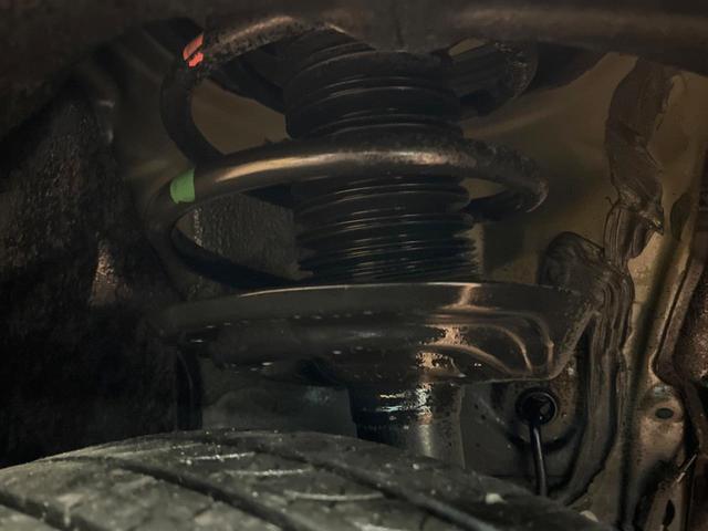 RAV4 ハイブリッドアドベンチャー パノラマルーフ 10型ナビ 全周囲カメラ デジタルインナーミラー パワーバックドア 禁煙車 ブラインドスポットモニター シートベンチレーション ステアリングヒーター 純正19インチアルミ パワーシート(20枚目)